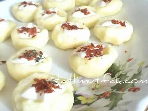 Yoğurtlu Patates Salatası 2
