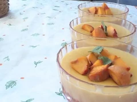 Şeftalili Muhallebi görseli