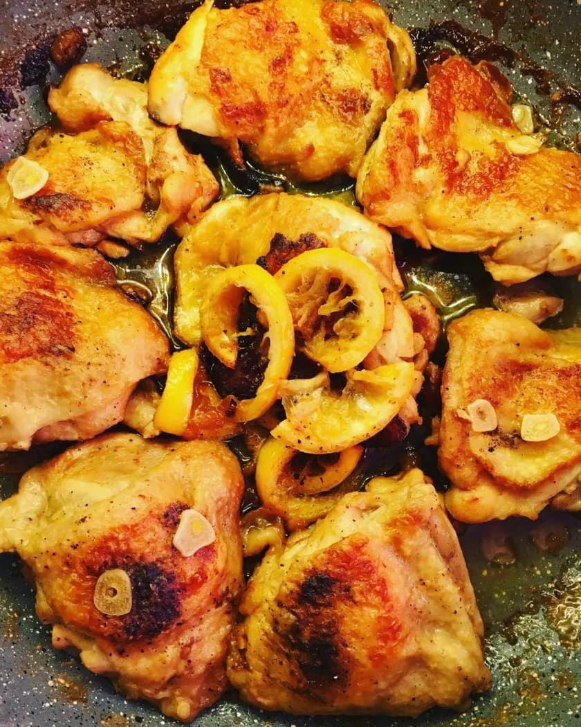 Limonlu ve Sarımsaklı Tavuk görseli