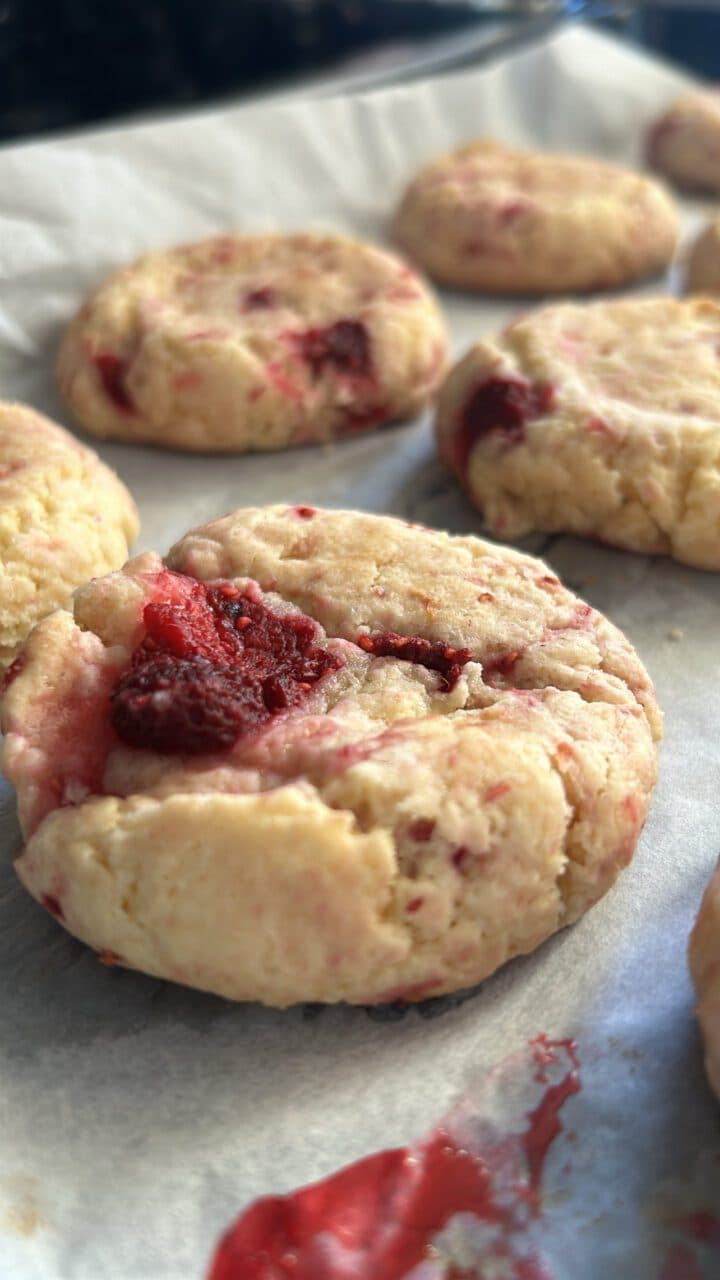 Frambuazlı Cheesecake Kurabiye detay 1