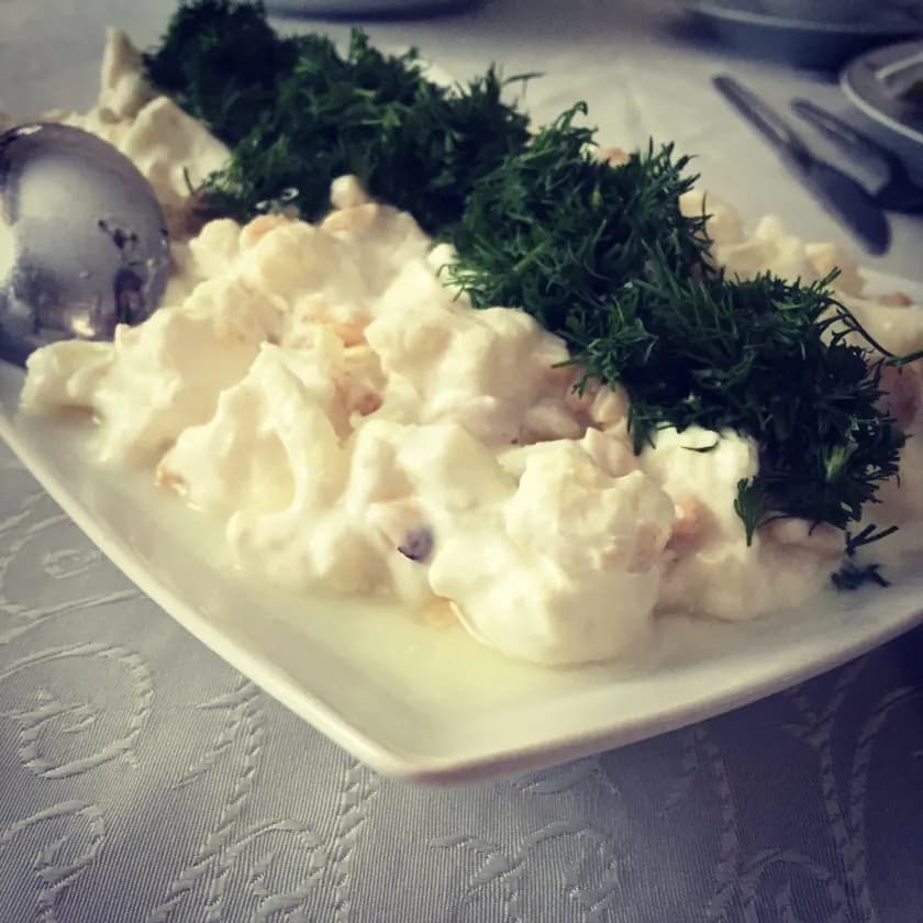 Karnabahar Salatası