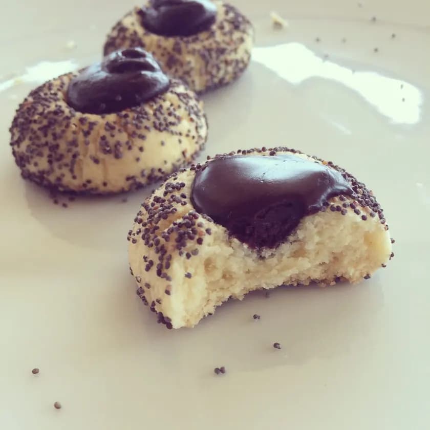 Çikolata Soslu Haşhaşlı Kurabiye