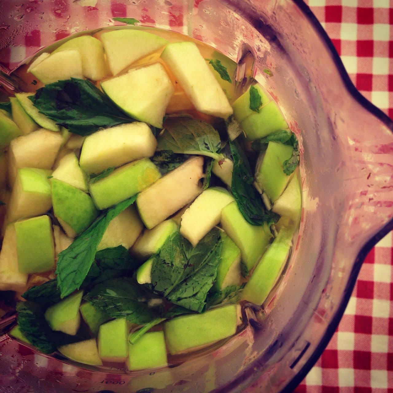 Karışık Meyveli İçecek ( Yaz İçeceği) görseli