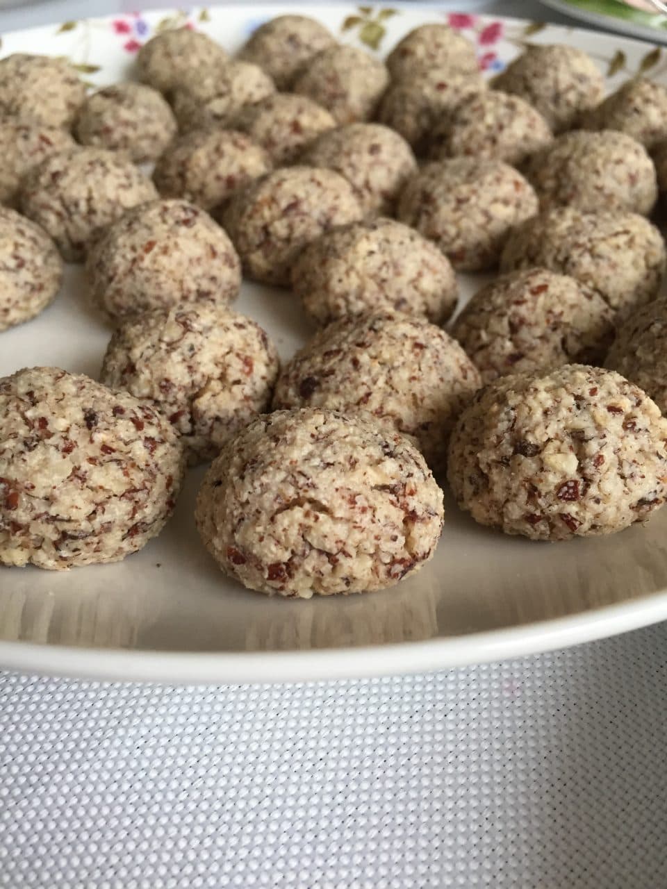 Çiğ Fındıklı Kurabiye görseli