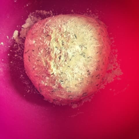 Dereotlu Mayalı Poğaça detay 1