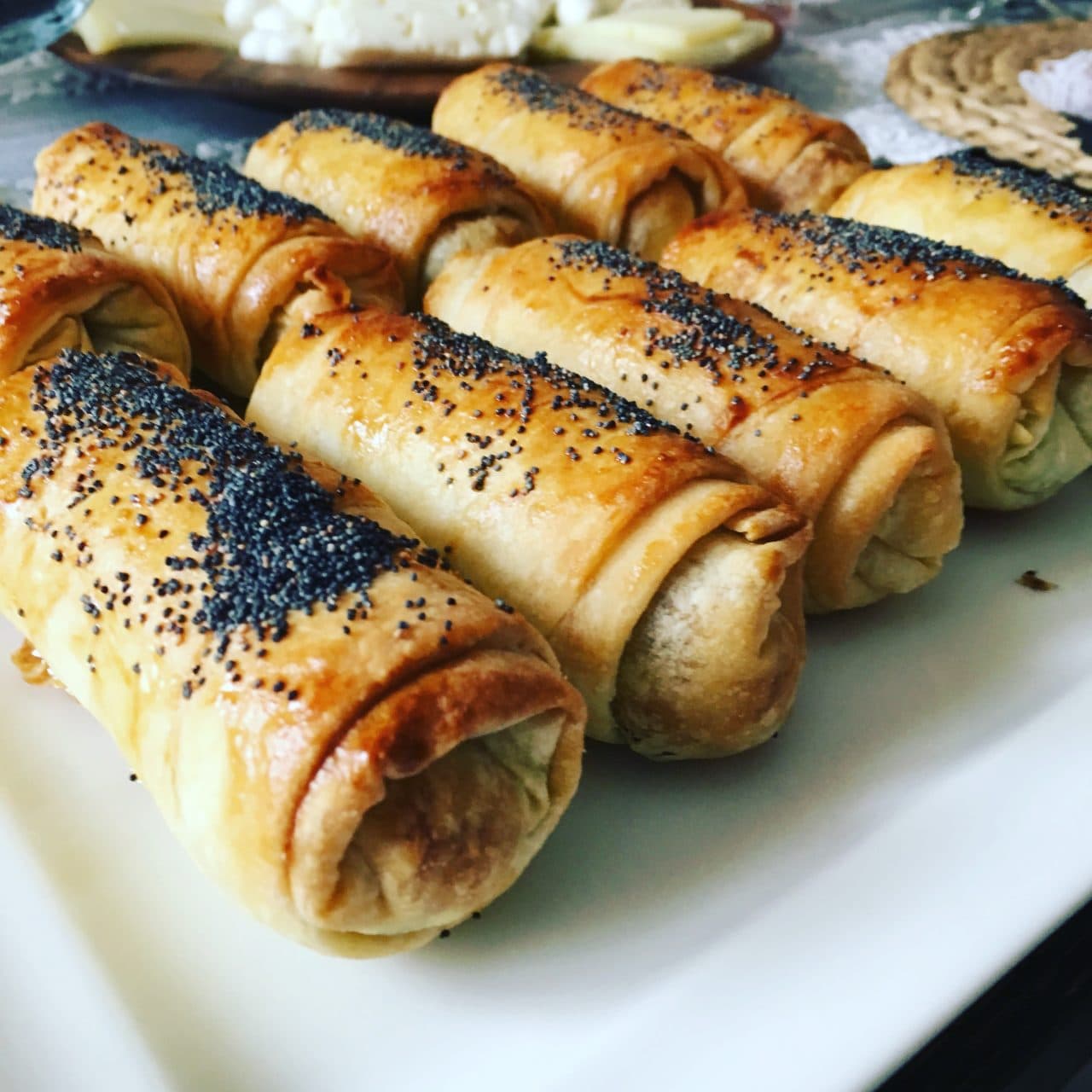 Patatesli Unlu Börek görseli