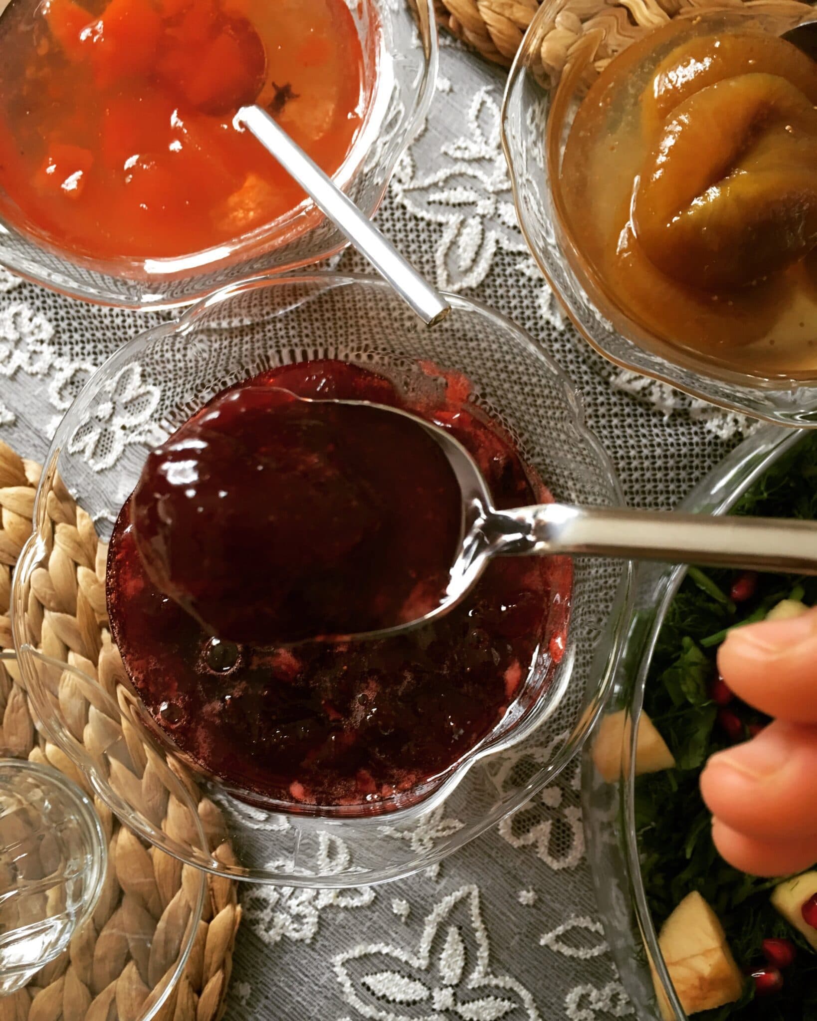 Dondurulmuş Çileklerden Çilek Reçeli görseli