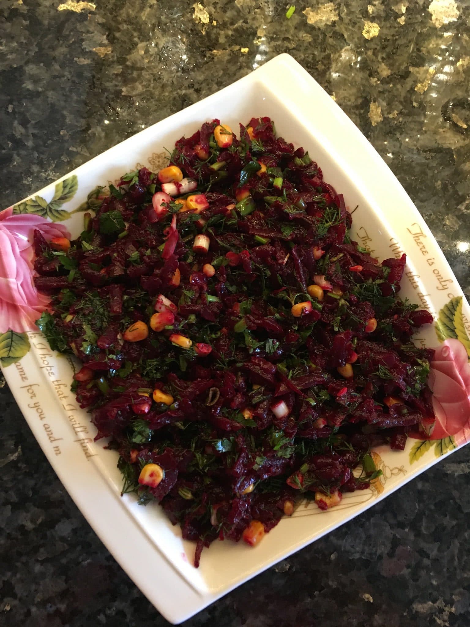 Yeşillikli Pancar Salatası görseli