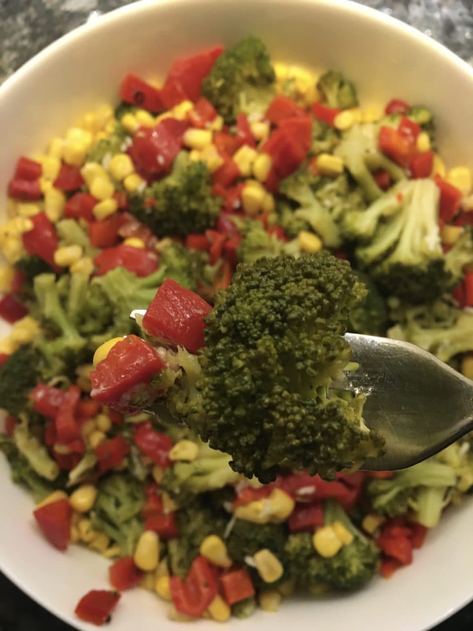 Közlenmiş Biberli Brokoli Salatası detay 1